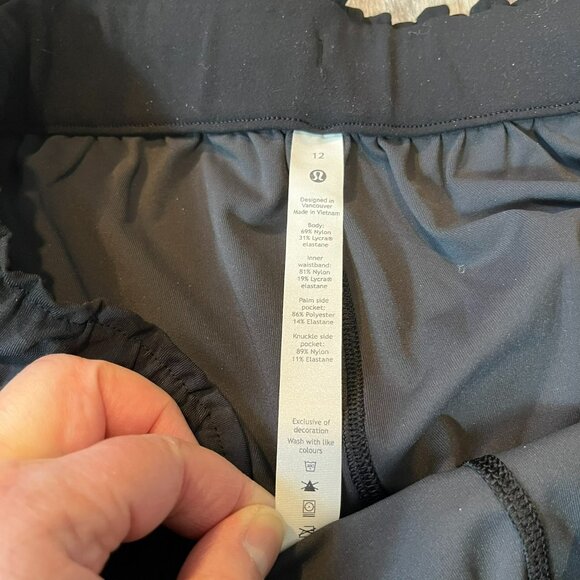 Lululemon Stretch High Rise Crop 23", Heritage 365 Camo Deep Coal Multi,… - Picture 8 of 10